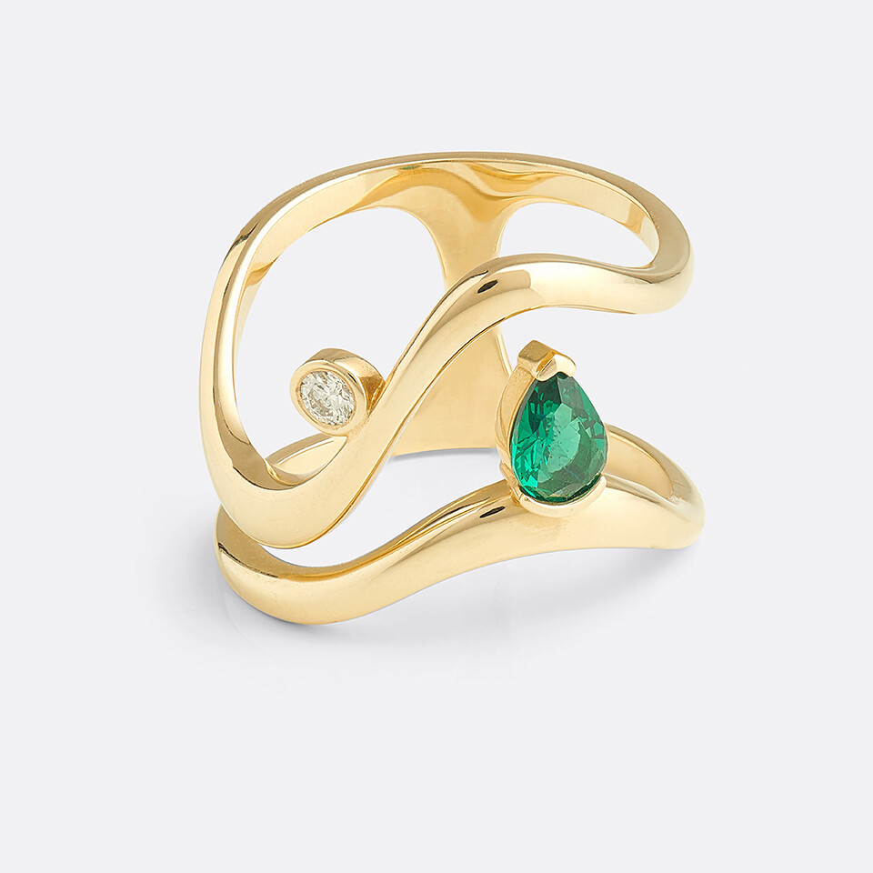 Eternal Twist Ring
